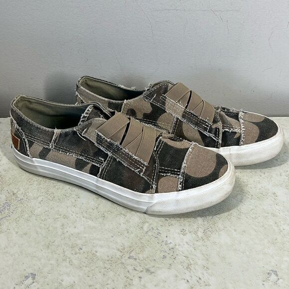 Blowfish Tan Brown Malibu Camo Slip Ons 7.5 - Picture 2 of 6